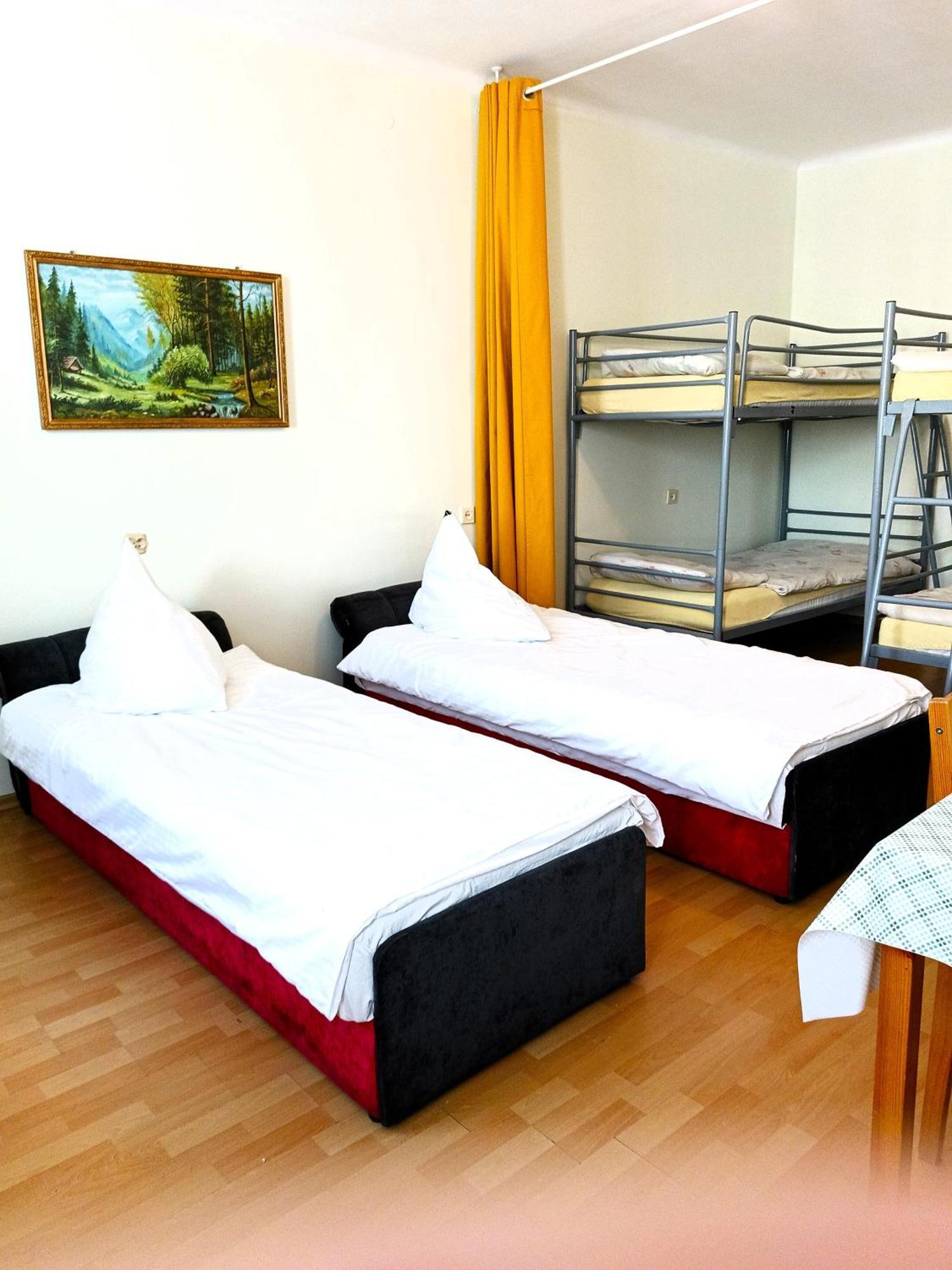 Hostel Omega 제수프 외부 사진