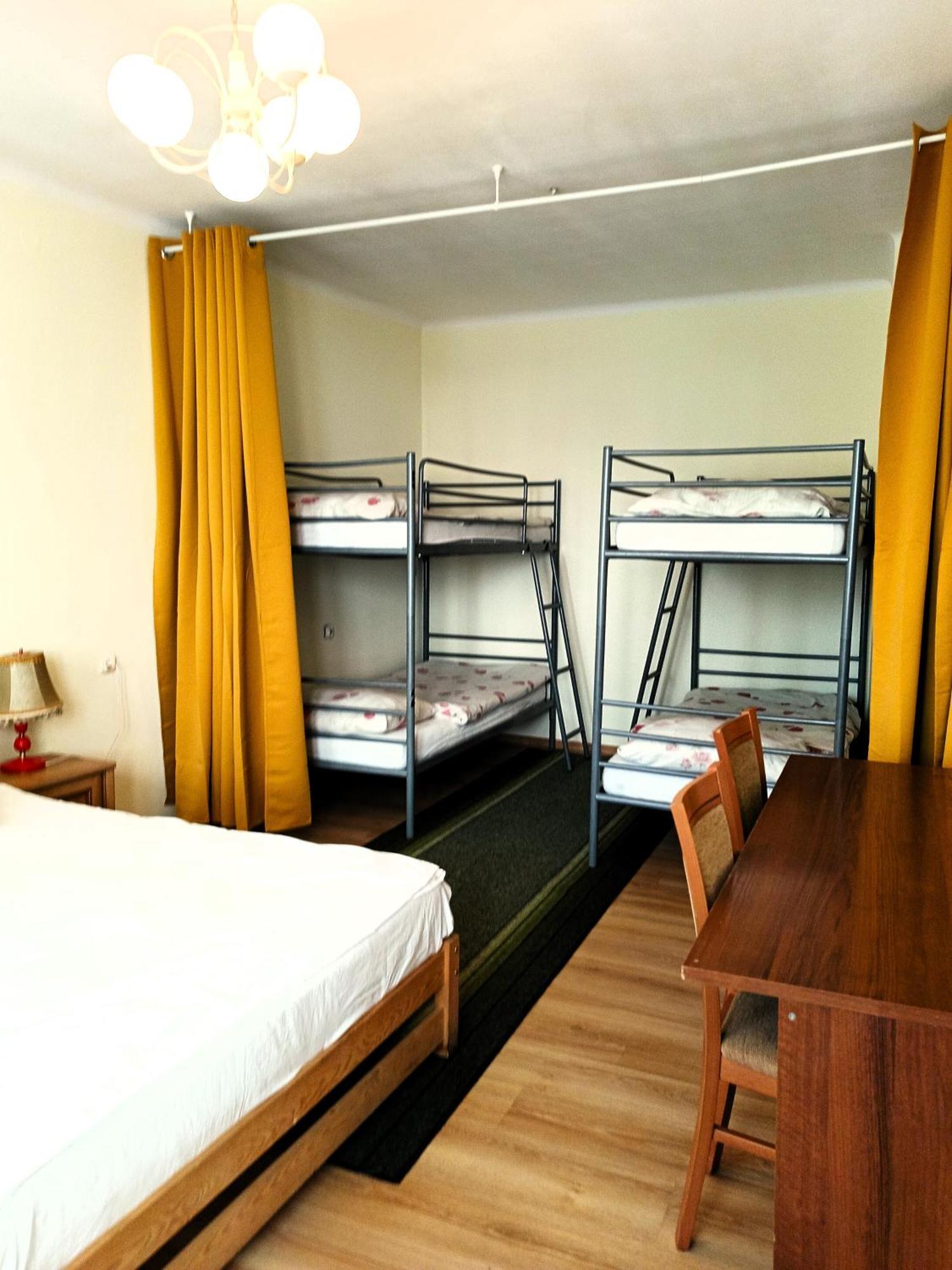 Hostel Omega 제수프 외부 사진