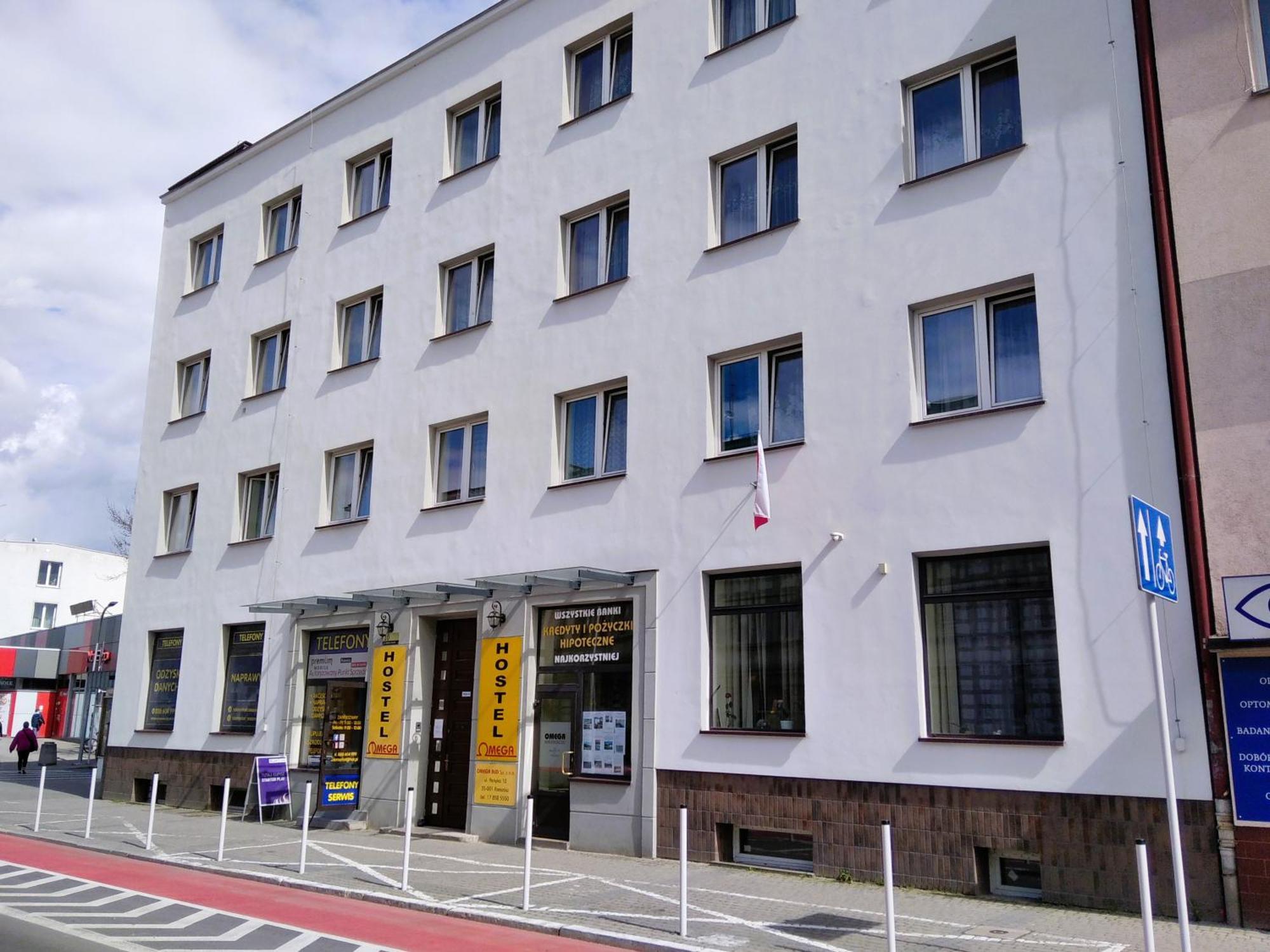 Hostel Omega 제수프 외부 사진